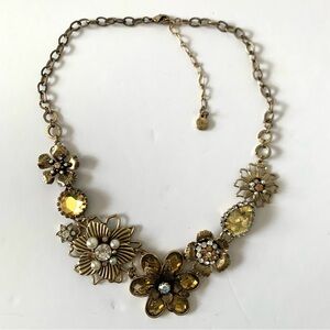 Gold tone floral necklace